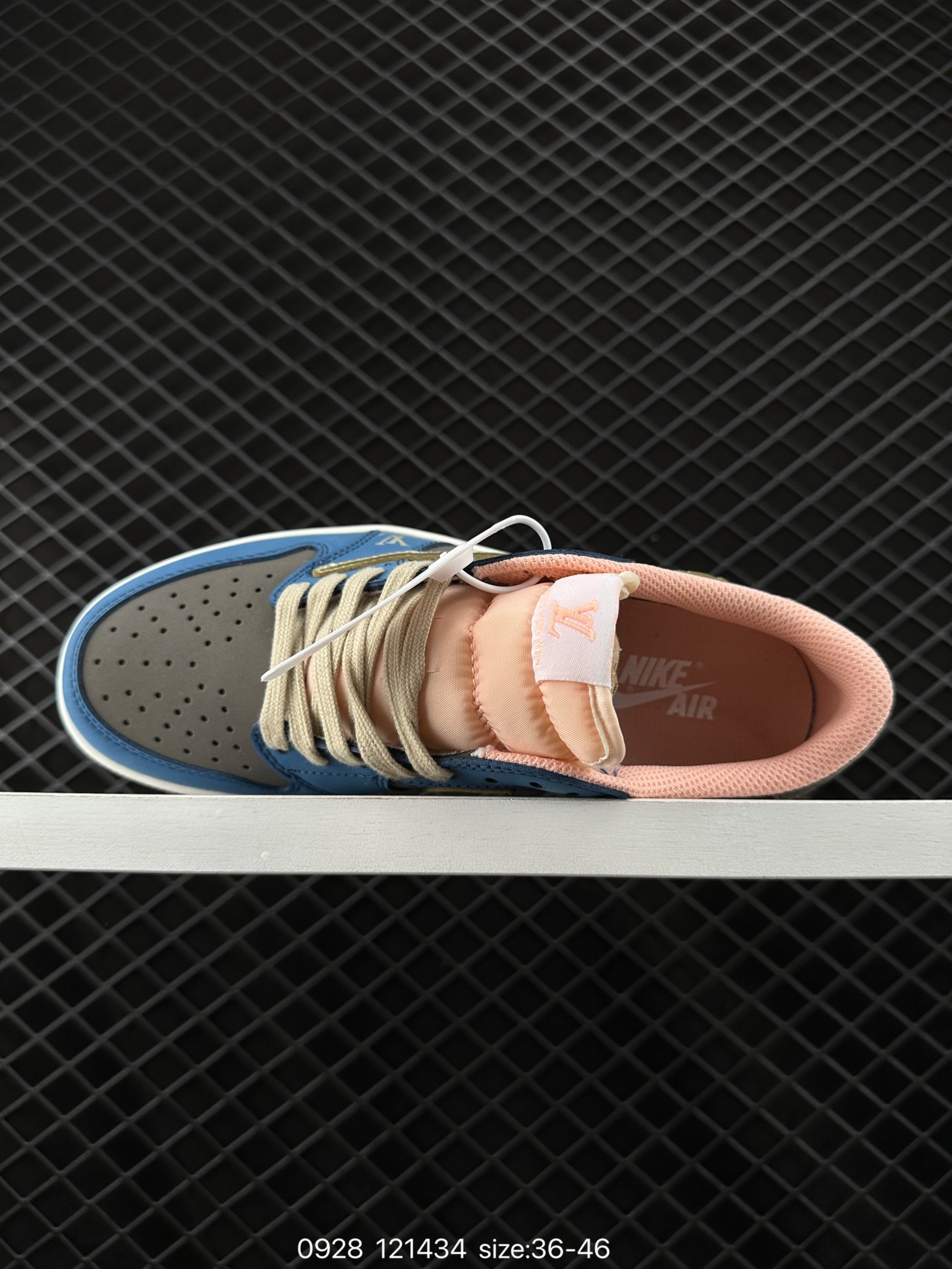 Travis Scott x Air Jordan 1 ” Reverse Mocha “